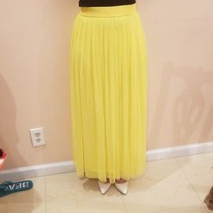 Yellow skirt